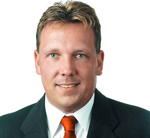 Frank Czerny wird im kommenden Jahr gegen Bürgermeister <b>Wolfgang Pantförder</b> ... - 08118_RE-Cerny
